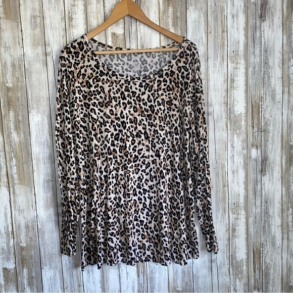 Maurices Leopard Blouse - Picture 1 of 5